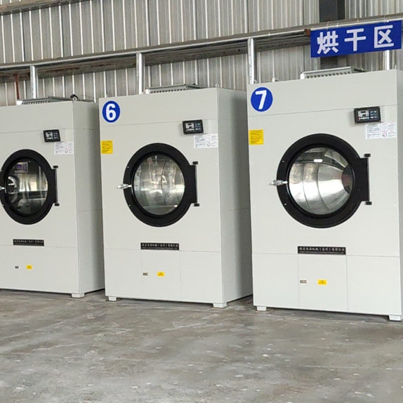 Khách sạn & giải trí