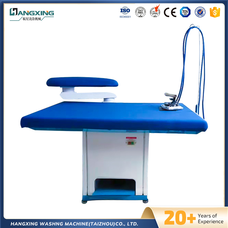 Bàn ủi chân không